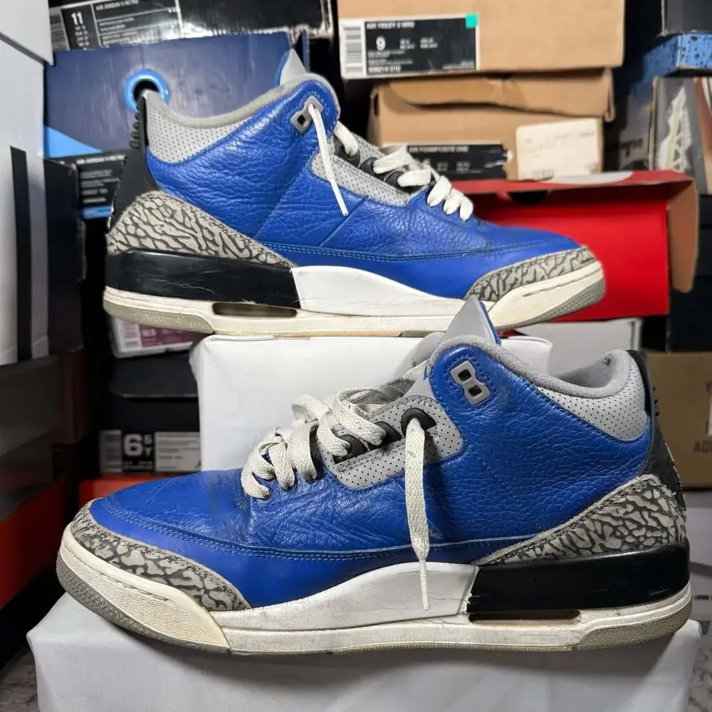 Air Jordan 3 Retro Varsity Royal Cement CT8532-400